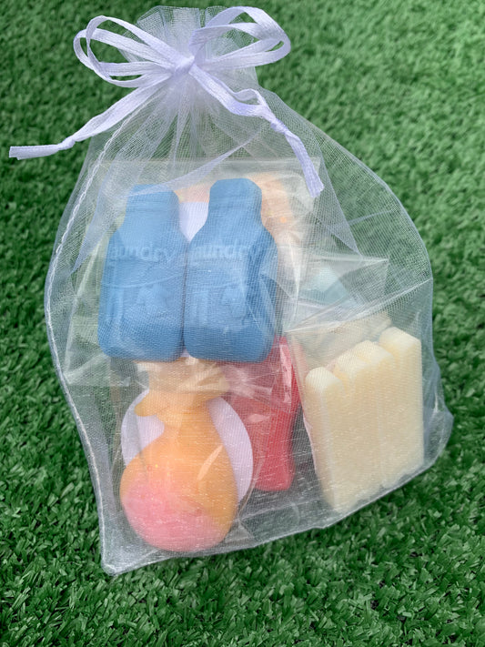 Laundry scented shaped Wax Melt bags.