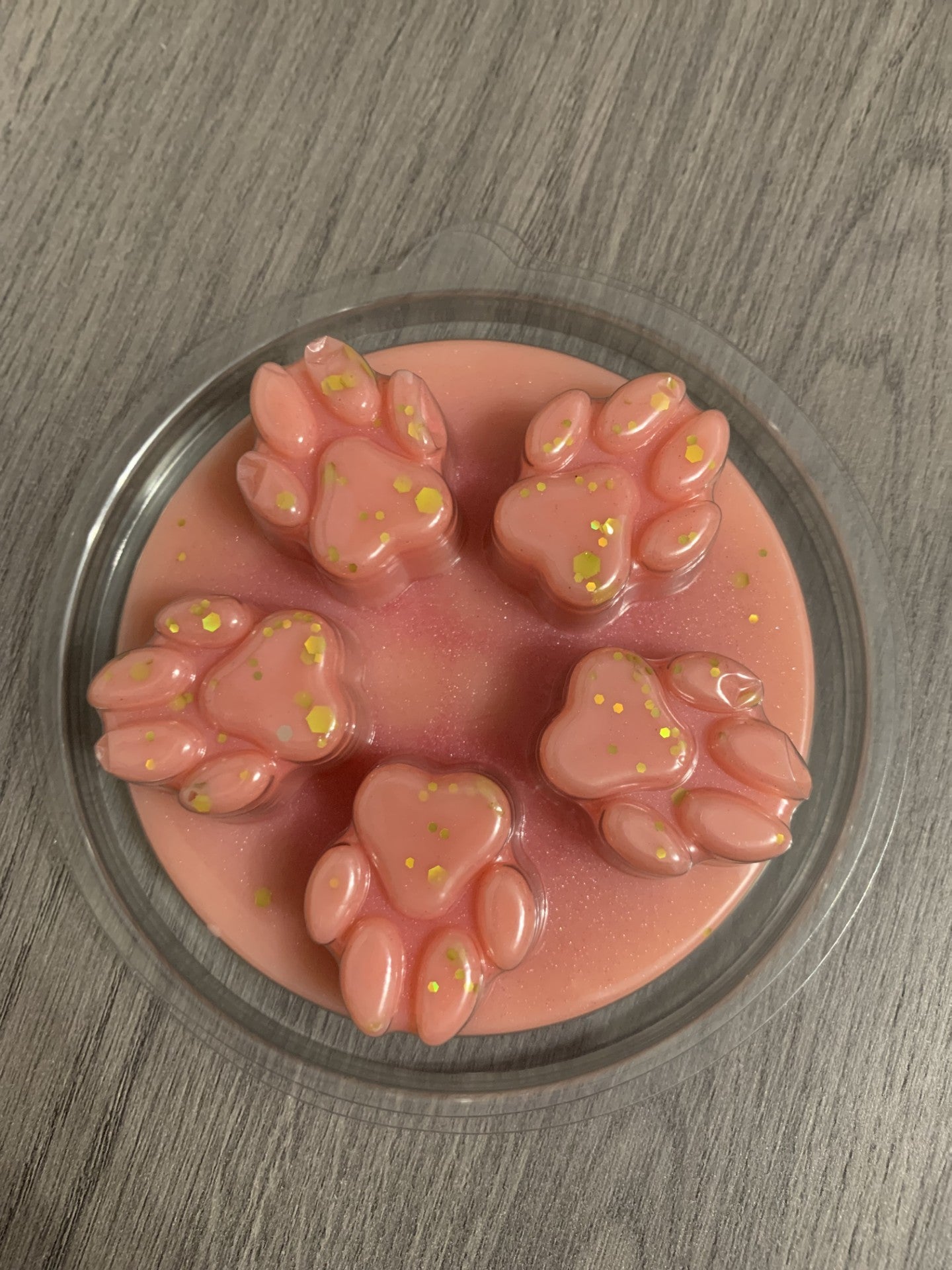 Paw Clamshells